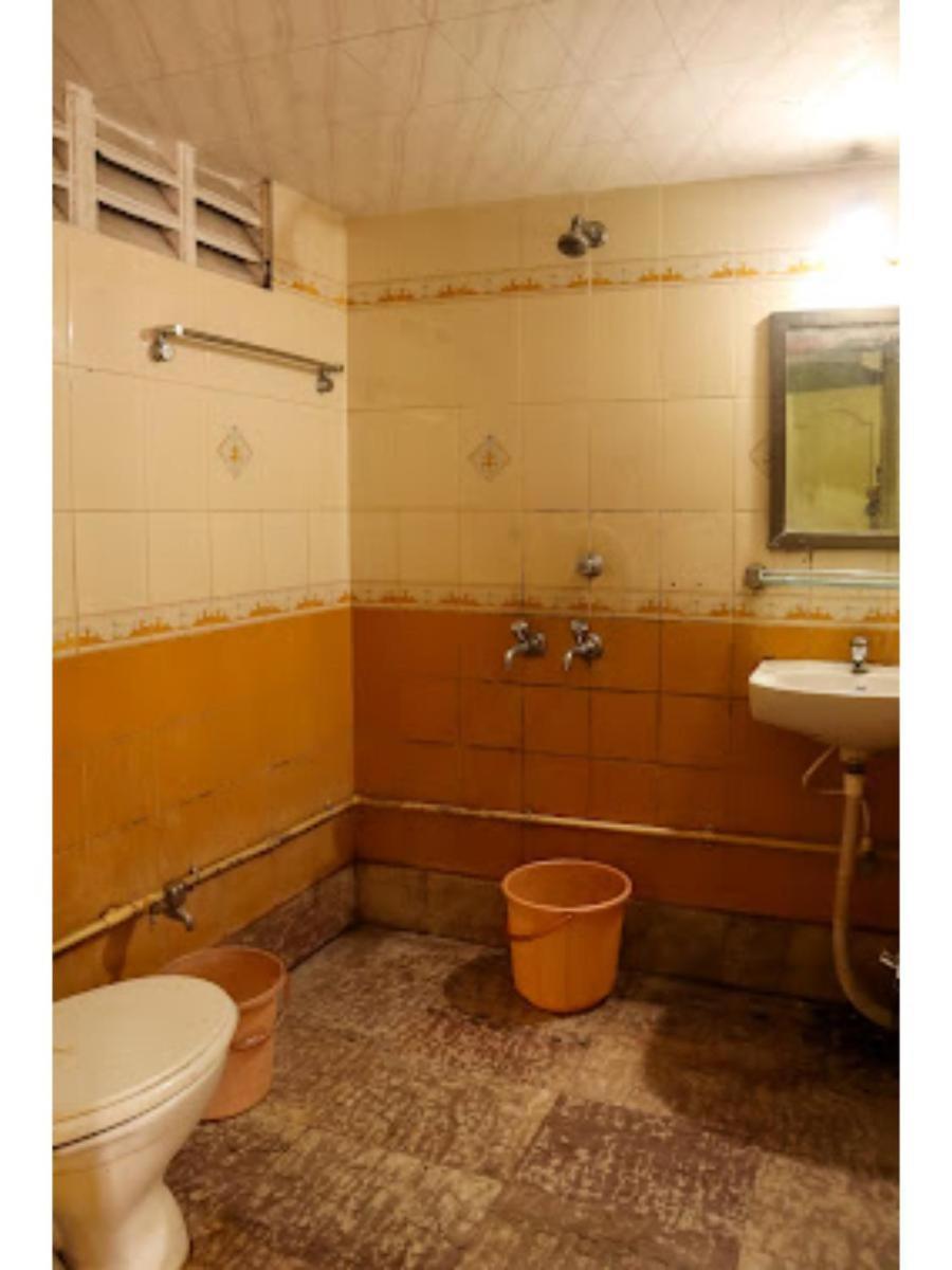 Roxy Inn,Cuttack Esterno foto